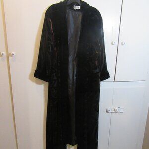 Vintage Jin Jiao Black Velvet Floral Lined Long Coat